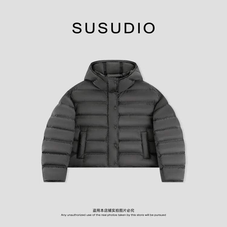 SUSUDIO 冬季白鸭绒蓬松花苞帽云朵感绵软弯刀袖羽绒服 70273