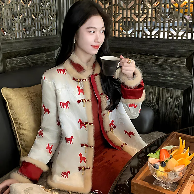 拉夏贝尔红色双面穿新中式外套女2025年冬季新款气质战袍保暖上衣