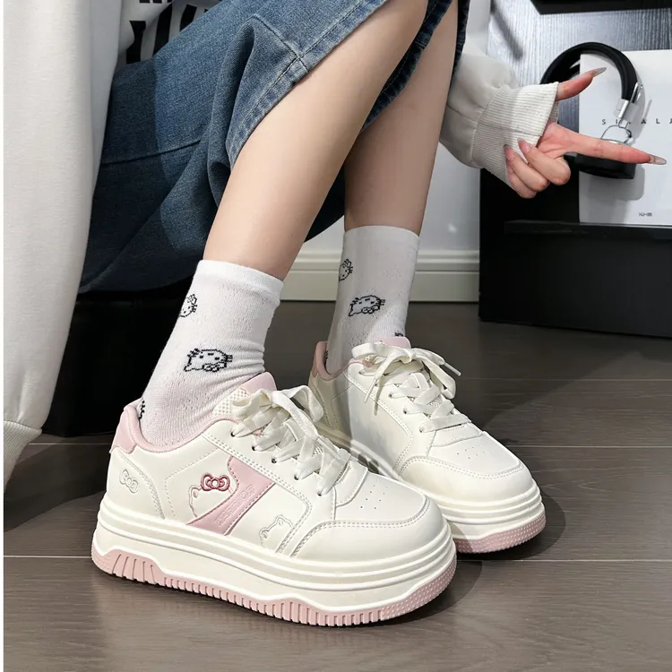 回力爆款板鞋女2025秋季新款韩版小众初中生面包鞋厚底轻便小白鞋