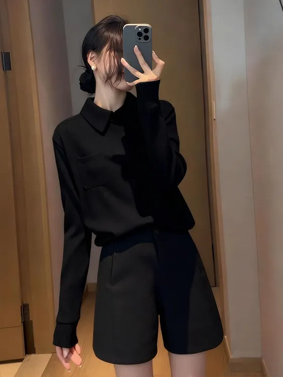 黑色polo领打底毛衣女2025秋新款高级感轻熟风内搭显瘦针织衫上衣