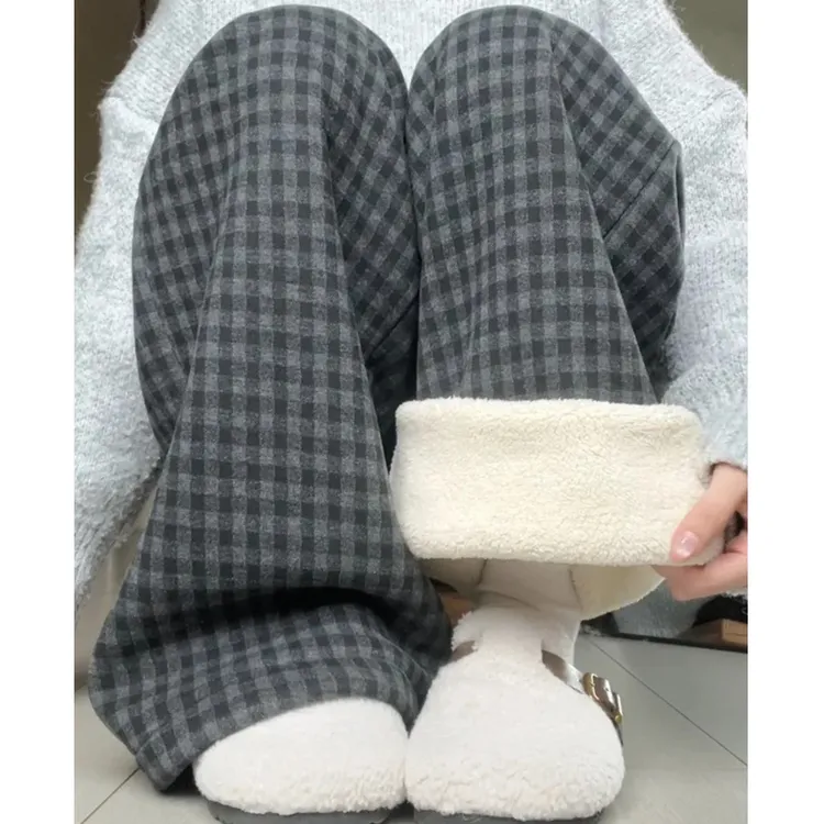 灰色羊羔绒加厚格纹阔腿裤女秋冬2025新款高腰显瘦宽松直筒格子裤
