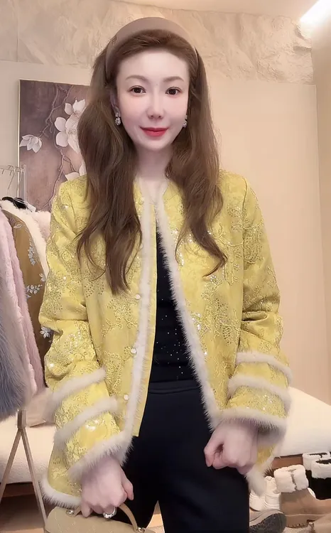 DEDM•STUDIO/新中式气质绣花亮片排扣水貂毛长袖外套2510WT/72353