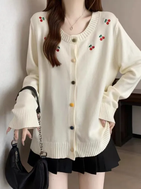 樱桃刺绣薄款针织开衫外套女2025春新款大码胖中彩色扣上衣#7008