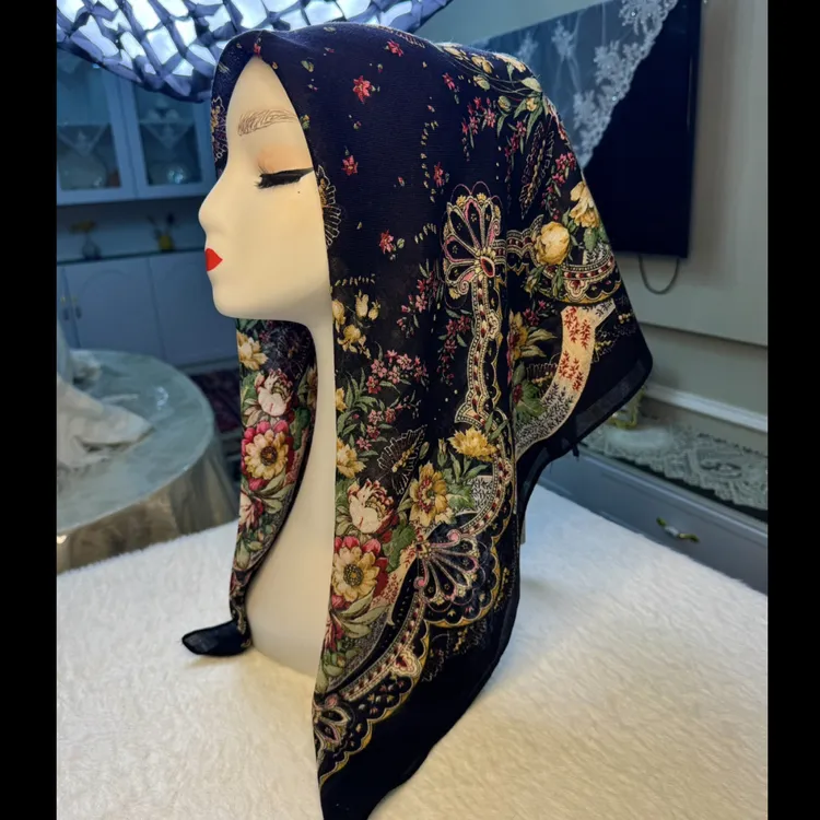 民族风真丝羊毛头丝巾 جىڭ يۇڭ ياغلىقلار