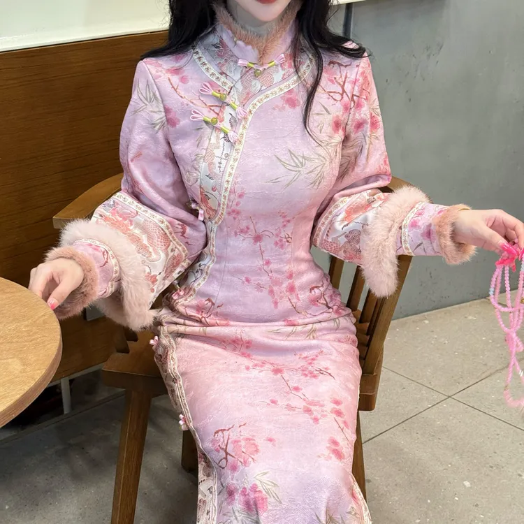 LHMknk1画报夫人原创自制高级温柔针织提花清宫改良旗袍 粉春格格