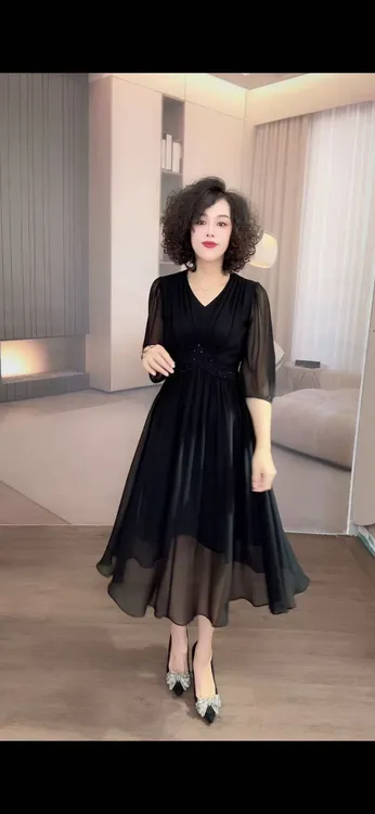 时尚减龄连衣裙【A188】【裙长115】气质轻奢小黑裙法式泡泡袖收腰