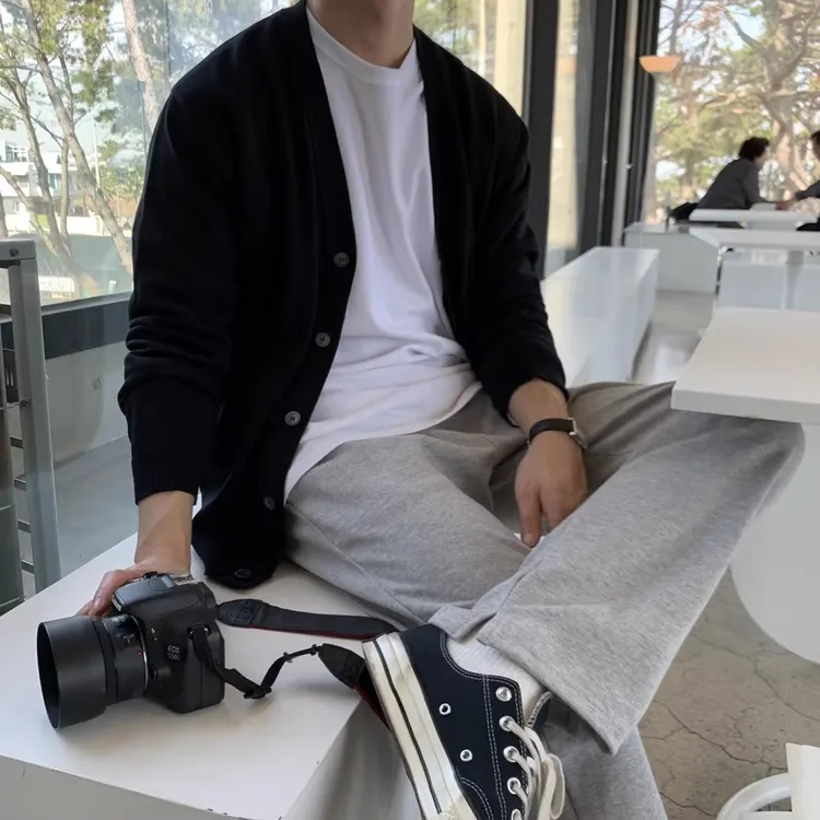 仓石一树2025新款纯色V领毛衣外套男士开衫宽松休闲ins针织衫上衣
