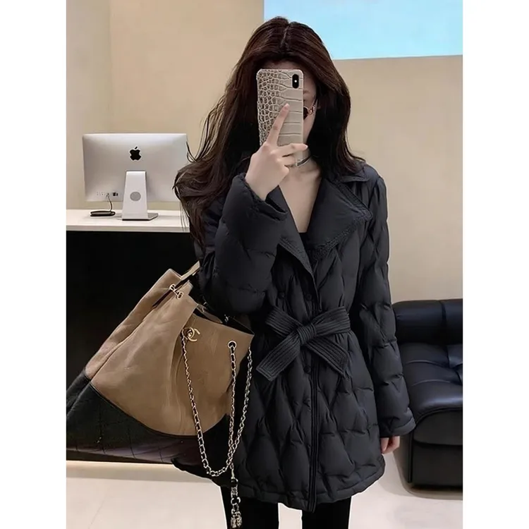 秋冬氛围感黑色菱格轻薄收腰棉服女2025新款超火新款气质保暖外套