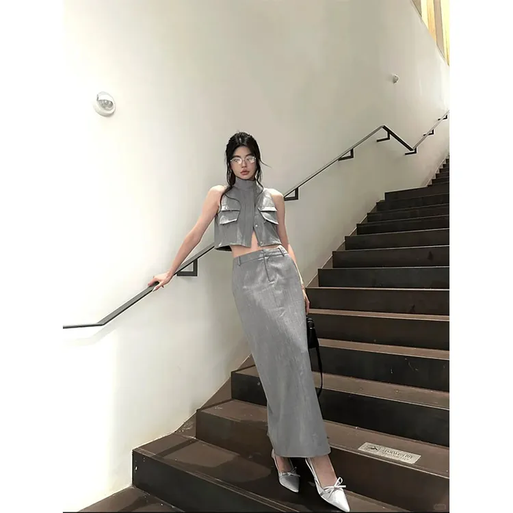 2025夏季新款修身显瘦设计感高级韩系高领无袖上衣气质时尚半身裙