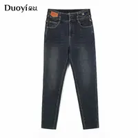 朵以2025冬季新款高腰双排扣加绒修身小脚裤牛仔长裤39DD211081