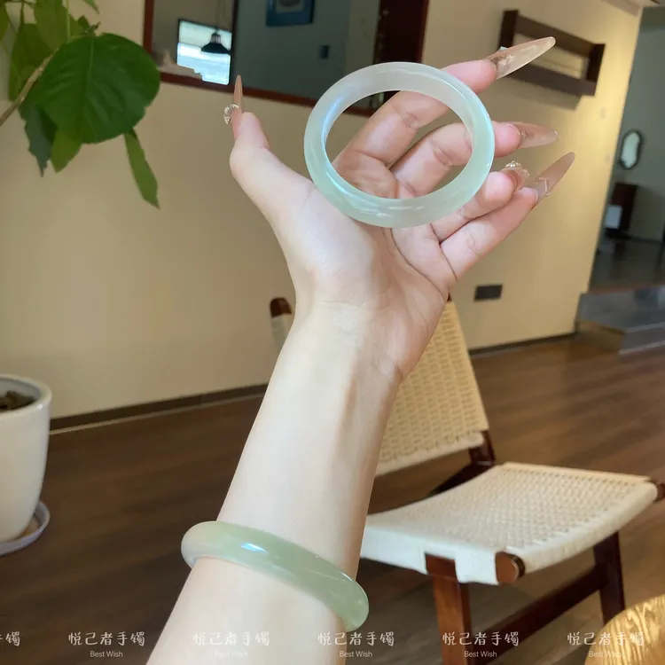 半山半水猫眼玉镯清透显白手镯绿色高冰透温柔气质小众礼物