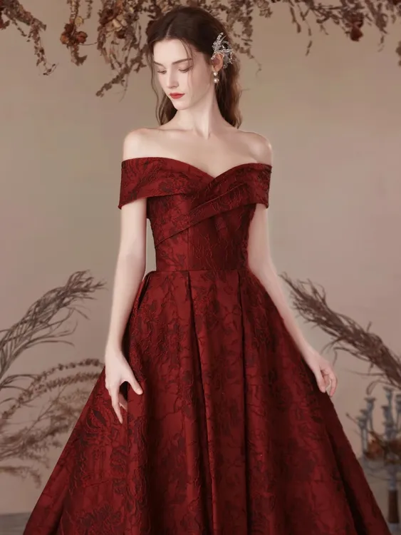  一字肩印花缎面敬酒服春夏款新娘结婚订婚法式赫本风高端晚礼服