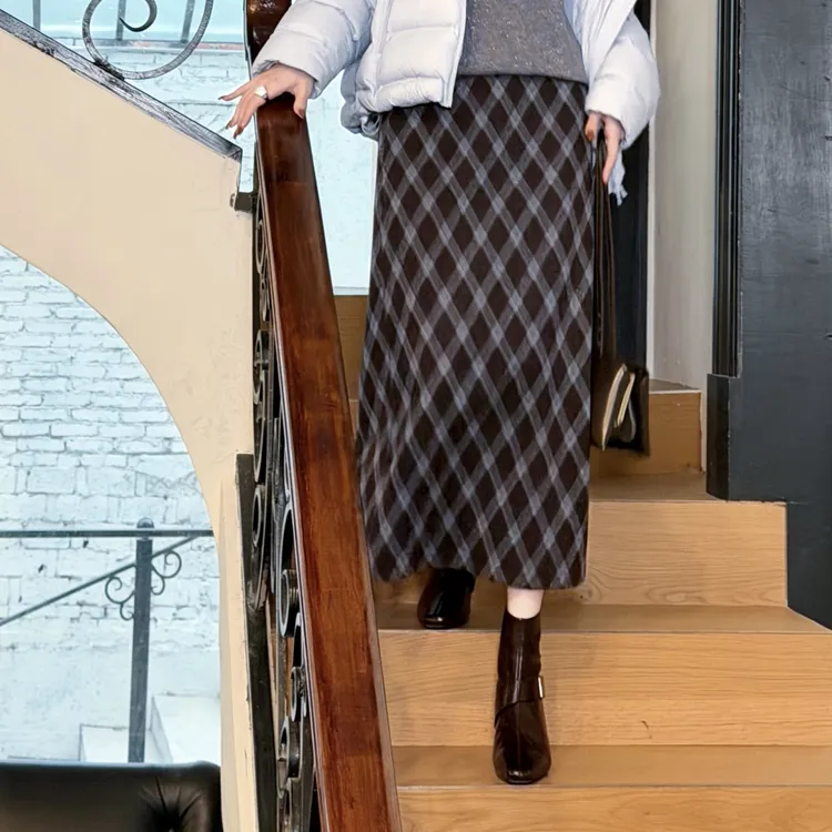 HELA AOMI “菱格半裙”复古高腰英伦风半身裙CY5CM71563