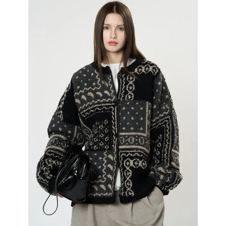 卢浮早春新款韩版复古感提花加厚羊毛针织开衫细腻柔软廓形上衣女