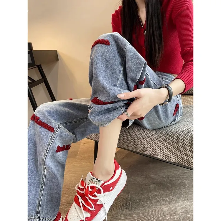 高腰阔腿牛仔裤女2025年新款春夏季显瘦红色刺绣浅色小个子直筒裤