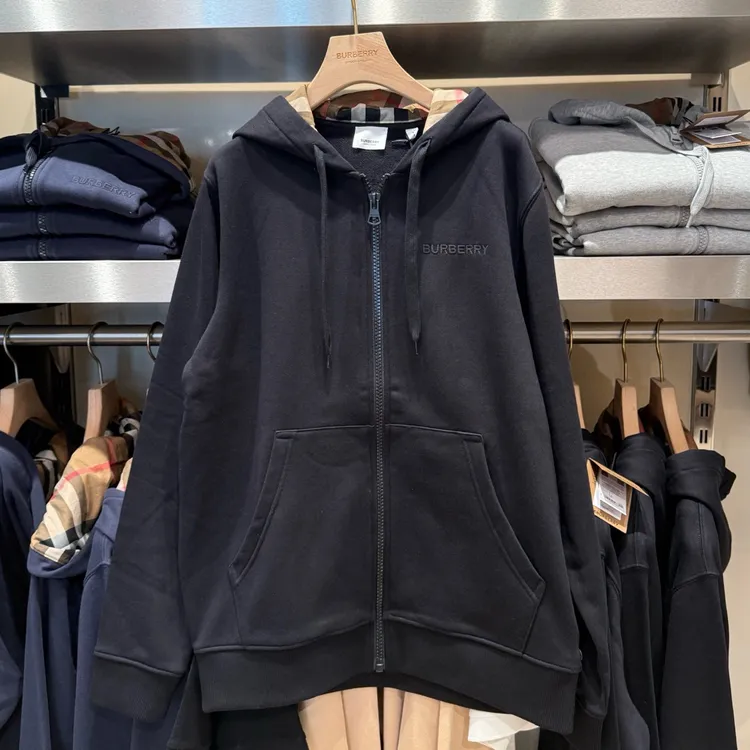 未使用 BURBERRY/博柏利 休闲字母刺绣卫衣套头长袖男款81136081