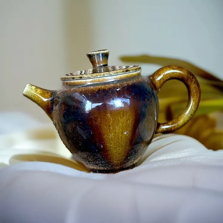 当代 云南建水紫陶柴烧白泥壶