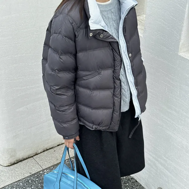 韩系极简风立领撞色羽绒保暖外套