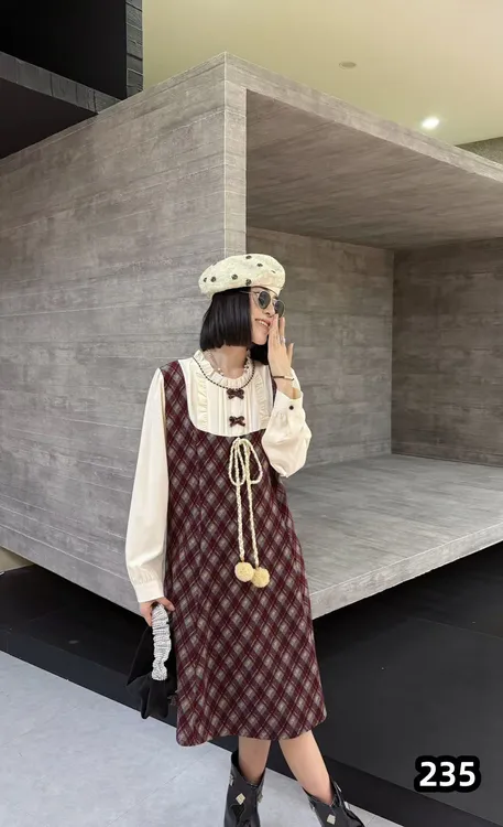 三色木耳领毛毛球气质拼接弹力色织大码女装连衣裙