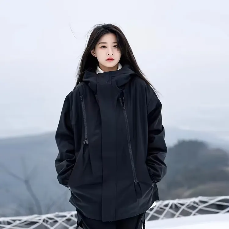 男女同款冲锋夹克上衣春秋新款户外运动防水登山服拉链情侣大码