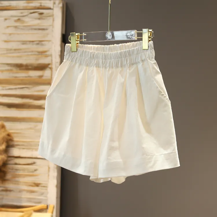 2025年夏季新款韩版文艺纯色简约A字松紧腰短裤女棉料显瘦百搭潮