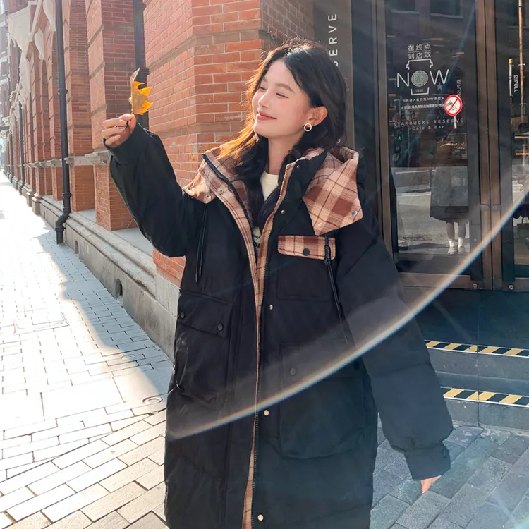 明明推荐胖mm加肥加大码羽绒服女情侣格子休闲撞色保暖大长款女装
