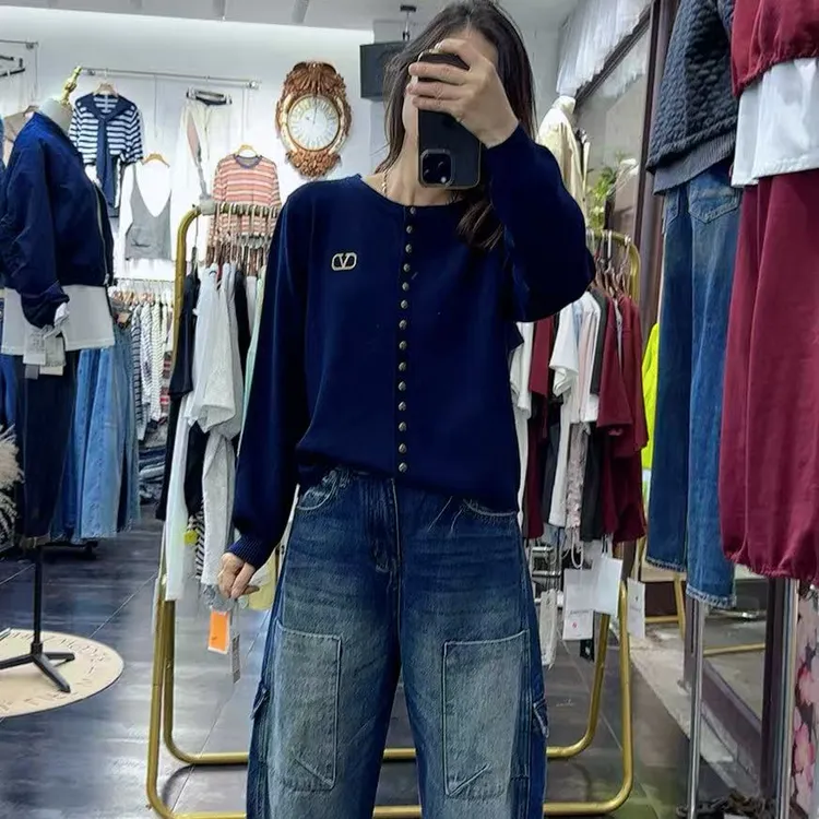 秋冬新品百搭加厚简约长袖针织衫打底衫毛衣女通勤大众舒适显瘦潮