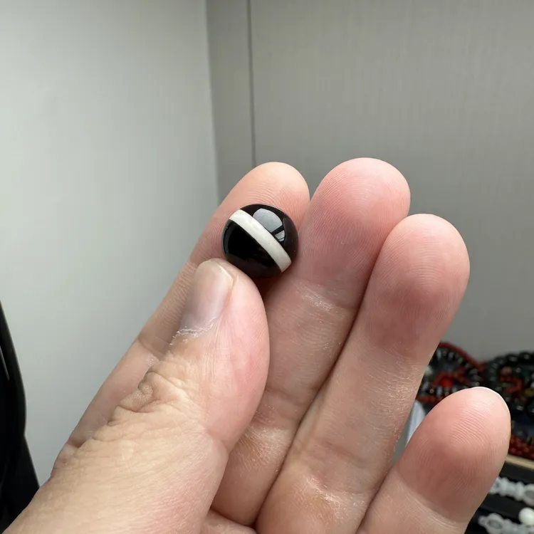 台湾天珠一线药师圆珠13.8-14mm之间