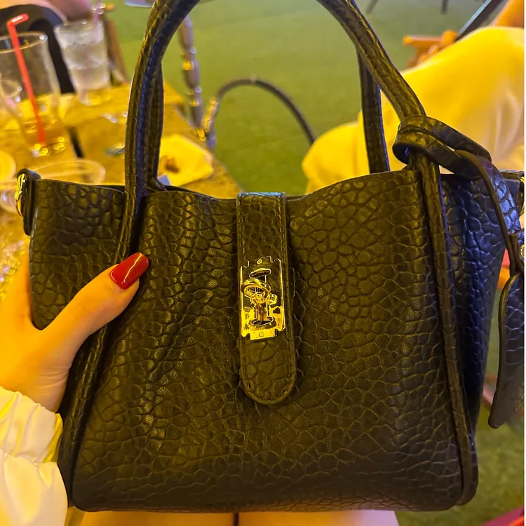 牛皮水桶包欧美时尚百搭