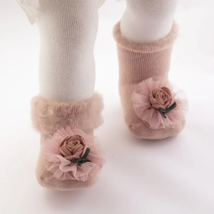 新生婴儿袜子秋冬加厚加绒保暖外出防滑可爱超萌公主女童宝宝袜子