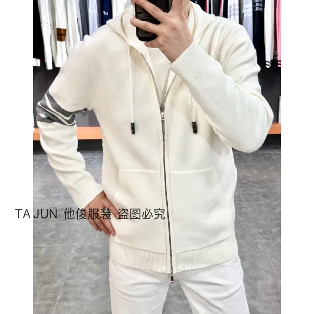 简欧轻奢长袖连帽拉链保暖百搭针织外套 78596