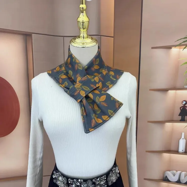 2024新款德绒带兜护颈围脖防寒百搭时尚脖套防风保暖围巾护颈