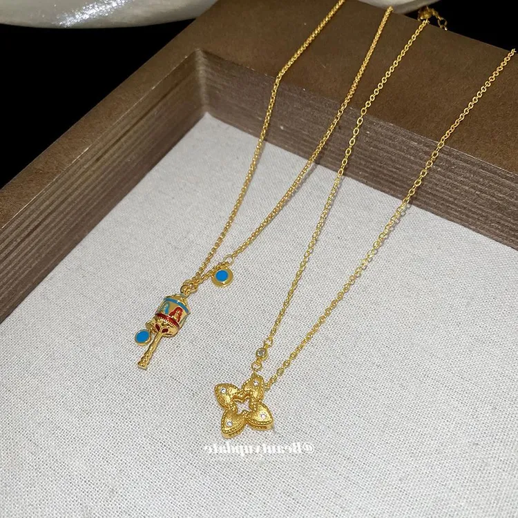 钛钢锆石项链 锆石镂空花朵拨浪鼓吊坠项链欧美时尚百搭锁骨链轻