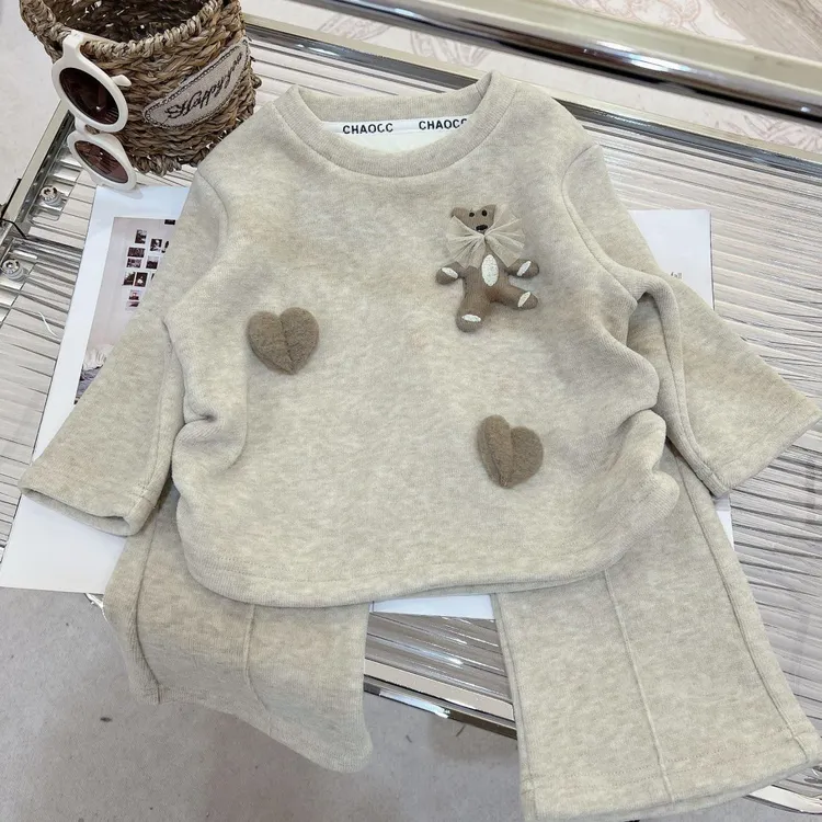 童泰【潮流爆款】2025秋冬新款燕麦色卡通卫衣长裤加绒套装森系女童