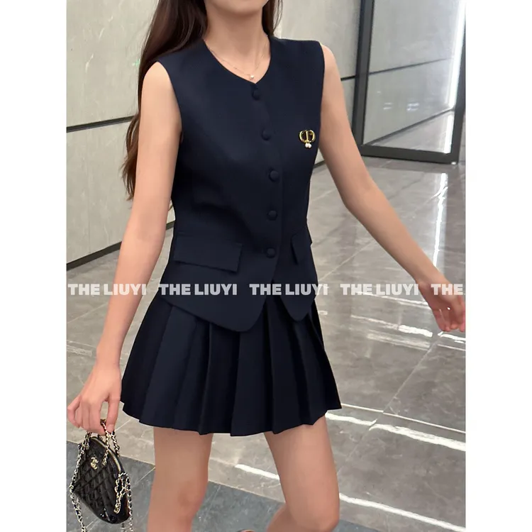 【LIUYI】简约高级感马甲+减龄百褶半身裙两件套57018
