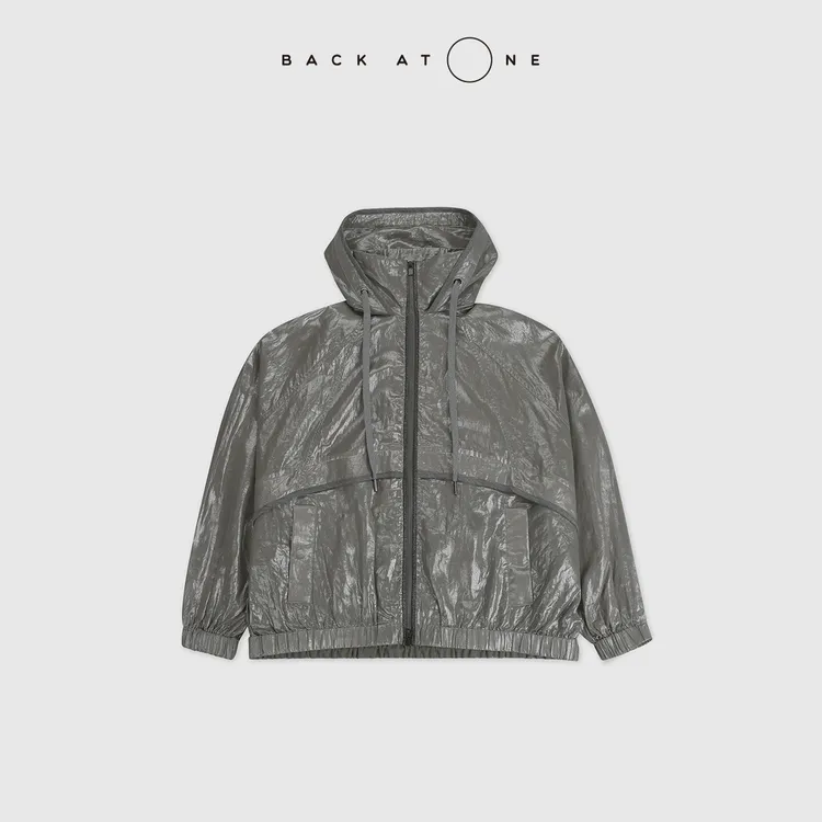 BackAtOne “金辉驰骋”B*C*金属棉钉珠连帽运动外套 BFS-1BC066C-K