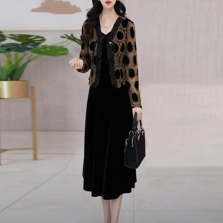 金丝绒气质显瘦两件套连衣裙2025春季新款小香风长袖时尚套装裙子