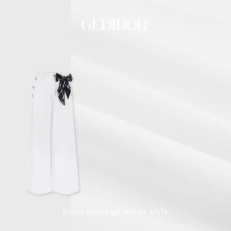 XUEXUE丨【coco丹宁】时尚满钻扣子配丝巾百搭牛仔长裤GD25-NZK269