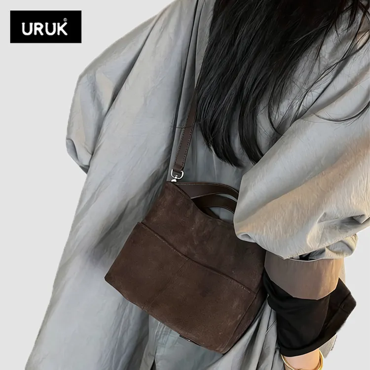 URUK女式新款秋冬单肩包高级感通勤托特包复古磨砂大容量斜挎包包