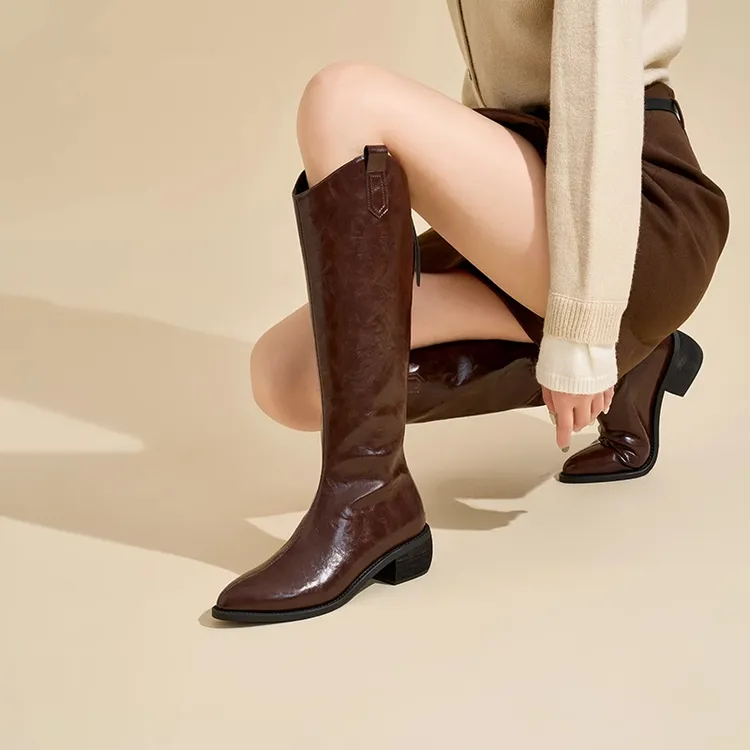 2025年秋冬V口不过膝长筒靴女美拉德复古骑士靴后拉链尖头长靴女