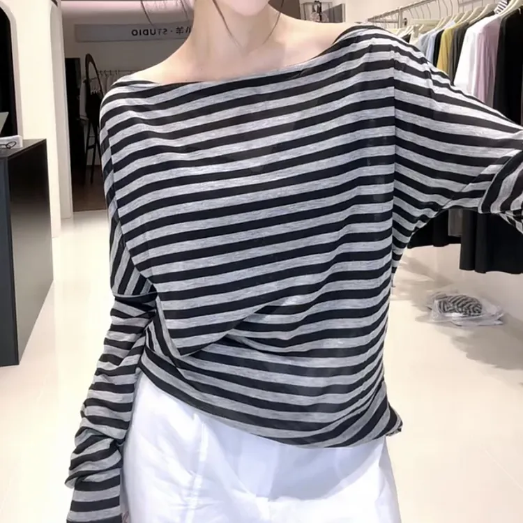 韩系chic别致露肩t恤衫女2025春秋新款时尚辣妹斜肩条纹长袖上衣