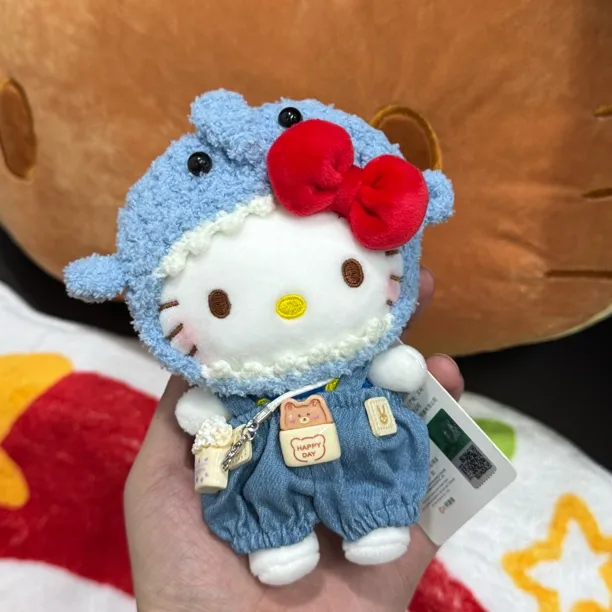 正版HelloKitty鲨鱼头套包挂件女生玩偶钥匙扣生日礼物