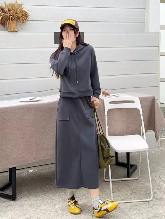 ROESMAIGZRY2025秋新款休闲连帽卫衣中长款半身裙时尚秋季套装