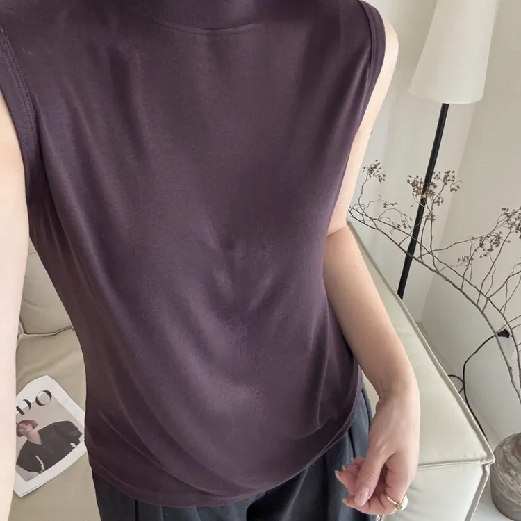 女性半高领无袖优雅气质简约百搭宽松休闲打底背心时尚秋冬新款