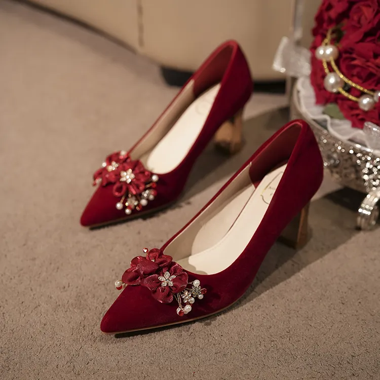 婚鞋四季通用秋季尖头方根粗跟高跟鞋主婚纱鞋伴娘鞋冬季酒红色