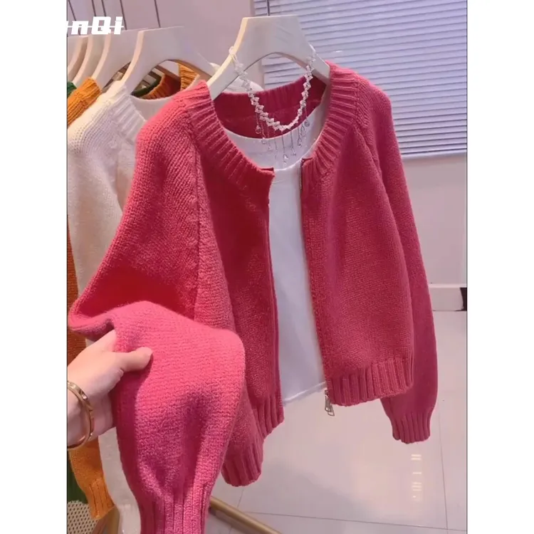 淳启玫红色短款毛衣外套女秋季新款韩版宽松慵懒外穿拉链针织开衫
