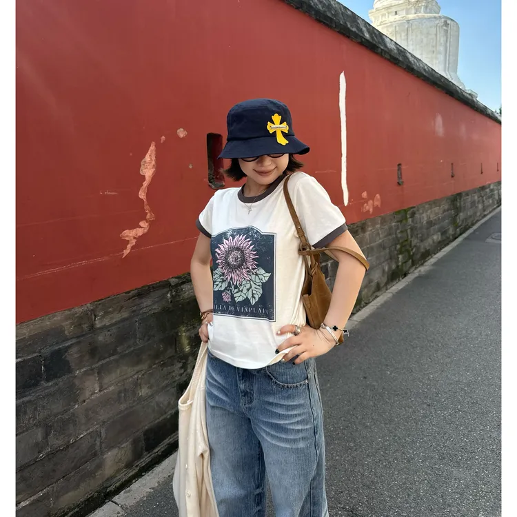 Our2【小花短袖】休闲印花百搭白色短袖T恤【X5668】