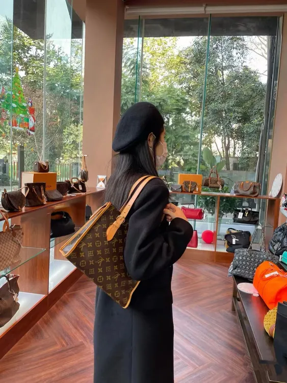 修复品LouisVuitton/路易威登【新植鞣】金球托特 女包