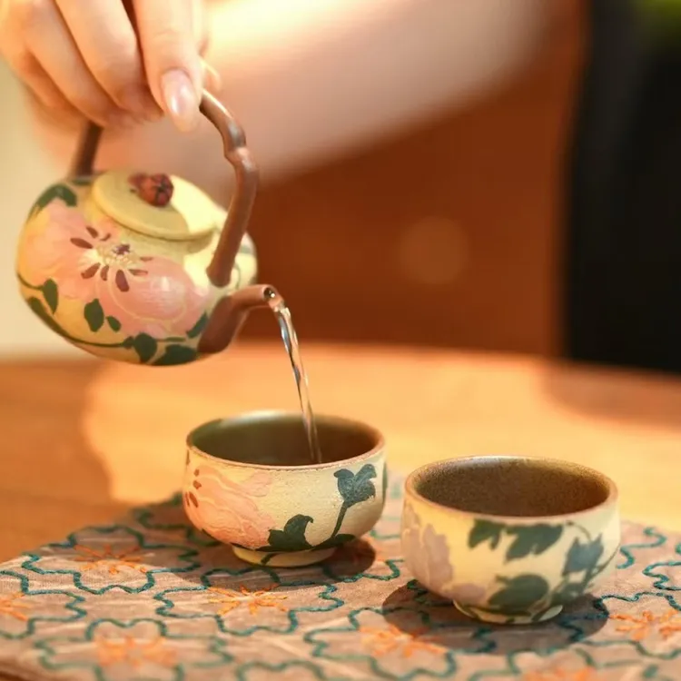 询价有惊喜宜兴陶瓷紫砂壶刘素素原创牡丹提梁壶120ml杯子60ml