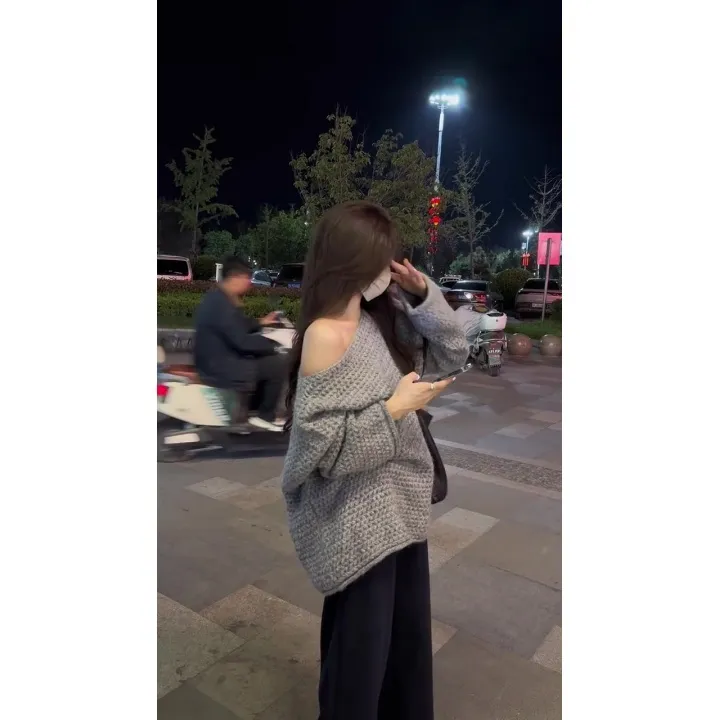 MARIE.COCO性感纯欲斜肩针织上衣宽松女秋季宽松休闲裤